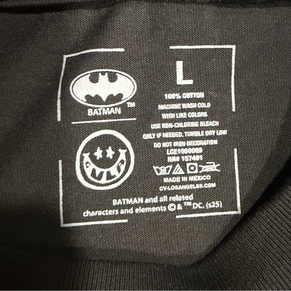 NWT DC Batman Graphic T-Shirt - Picture 8 of 8